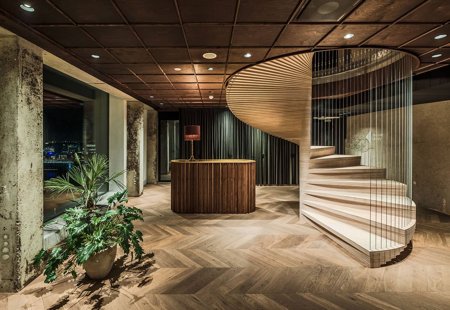 De luxe loft in de a'dam toren verandert u in een rockster — pure luxe Slaapkamer in loft
