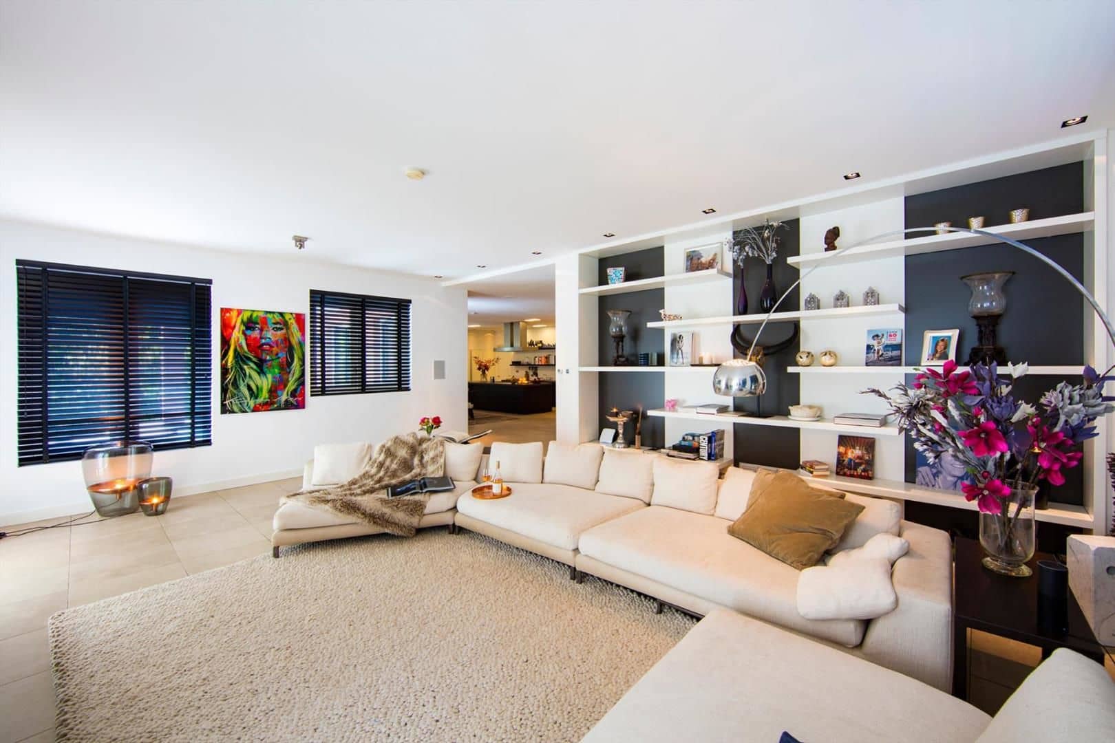 Living: riante xxl villa met buitenzwembad in villapark bij ... Exclusieve slaapkamers en