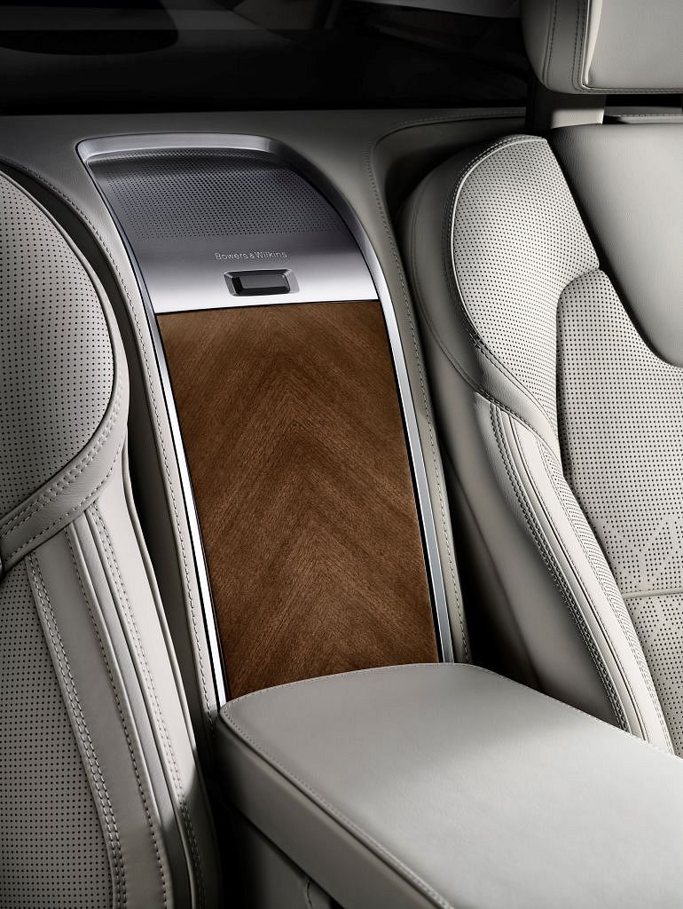 180350_Volvo_XC90_Excellence_interior