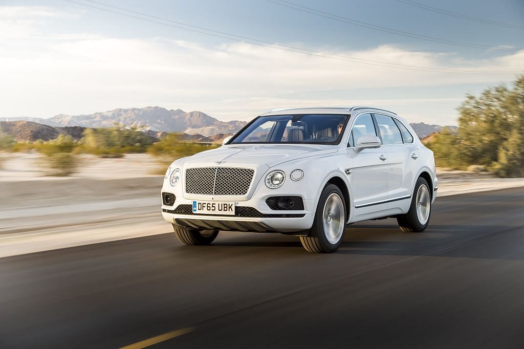 Bentley Bentayga named SUV of the Year by Robb Report UK-2