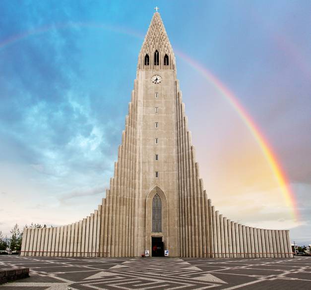 Hallgrimskirkja+cathedral+in+reykjavik+iceland