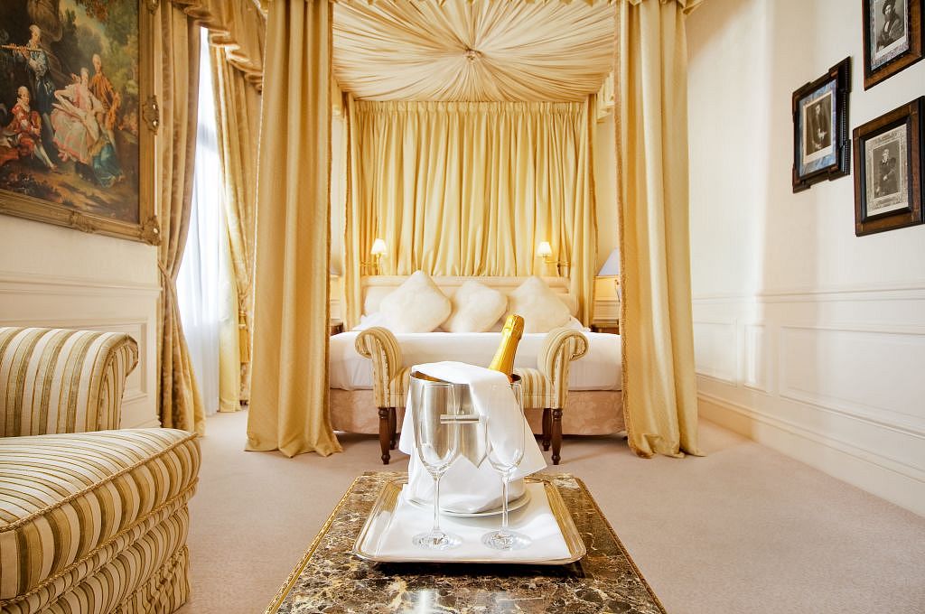 Royal Suite - Bedroom 2