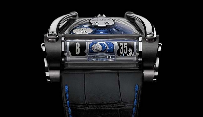 MB&F Sarpaneva moonmachine 2 horloge Pure Luxe