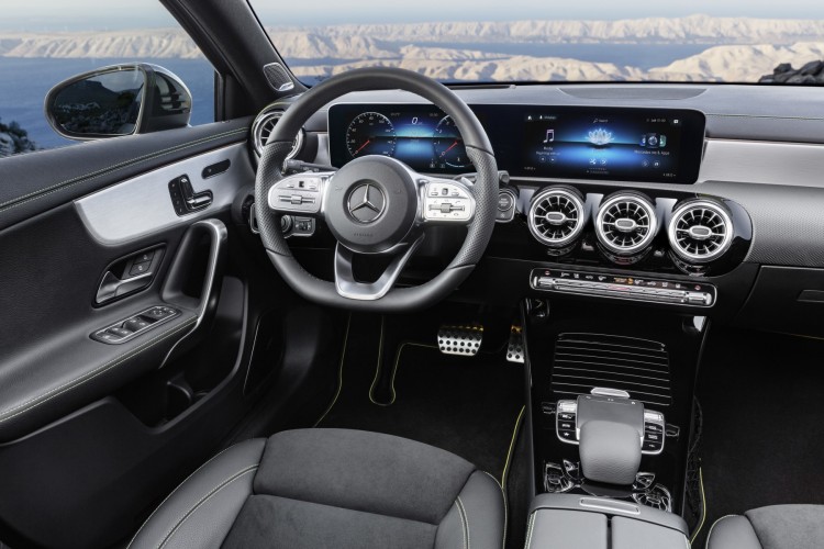 mercedes-benz a-klasse nieuw hatchback Pure Luxe