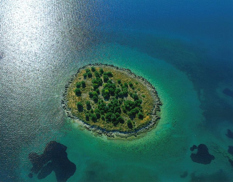 prive eiland kopen vladi private islands makelaar Pure Luxe
