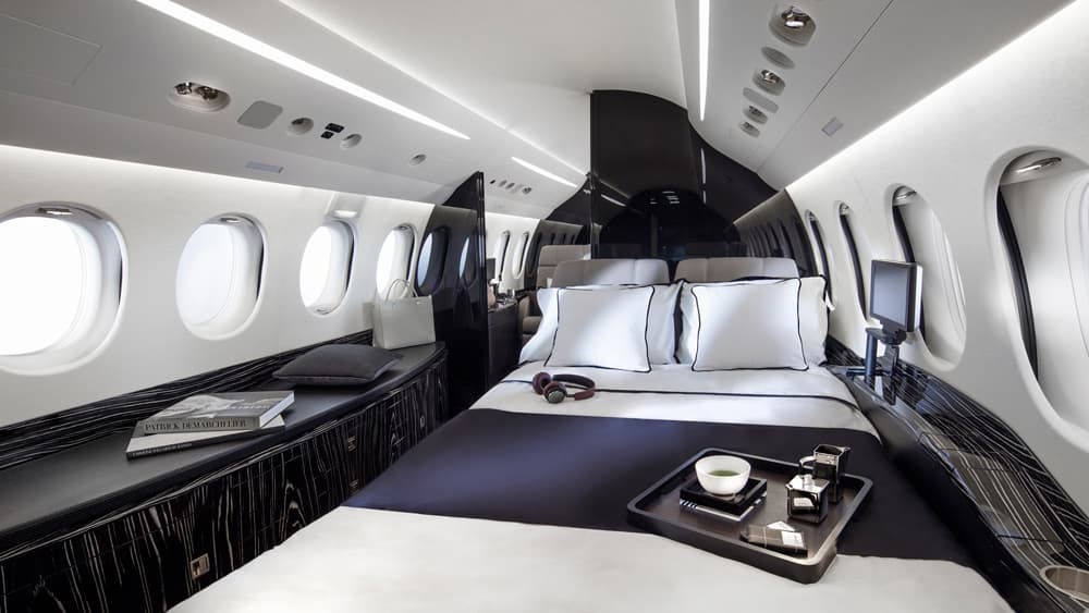 grand prix package v2 jets privéjets reizen Pure Luxe