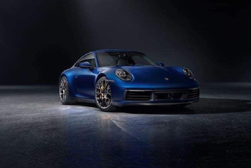 porsche 911 992 auto onthulling Pure Luxe