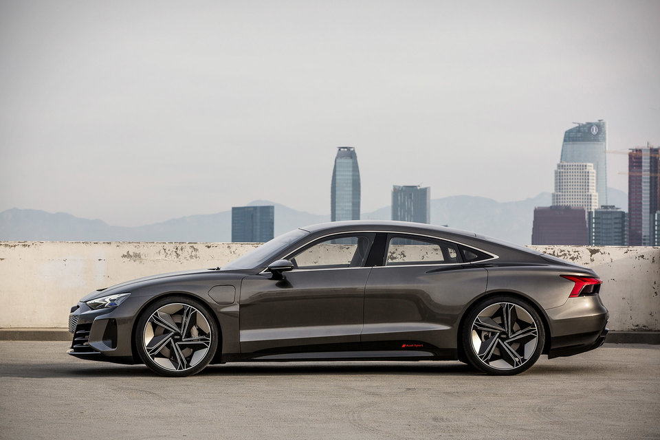 Audi E-tron GT Concept Pure Luxe