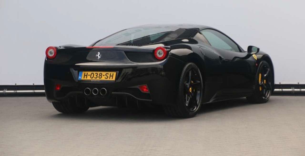 Ferrari-458-2