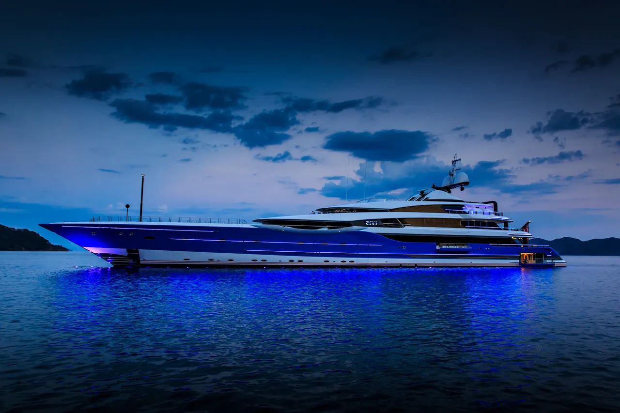 Feadship Madame Gu