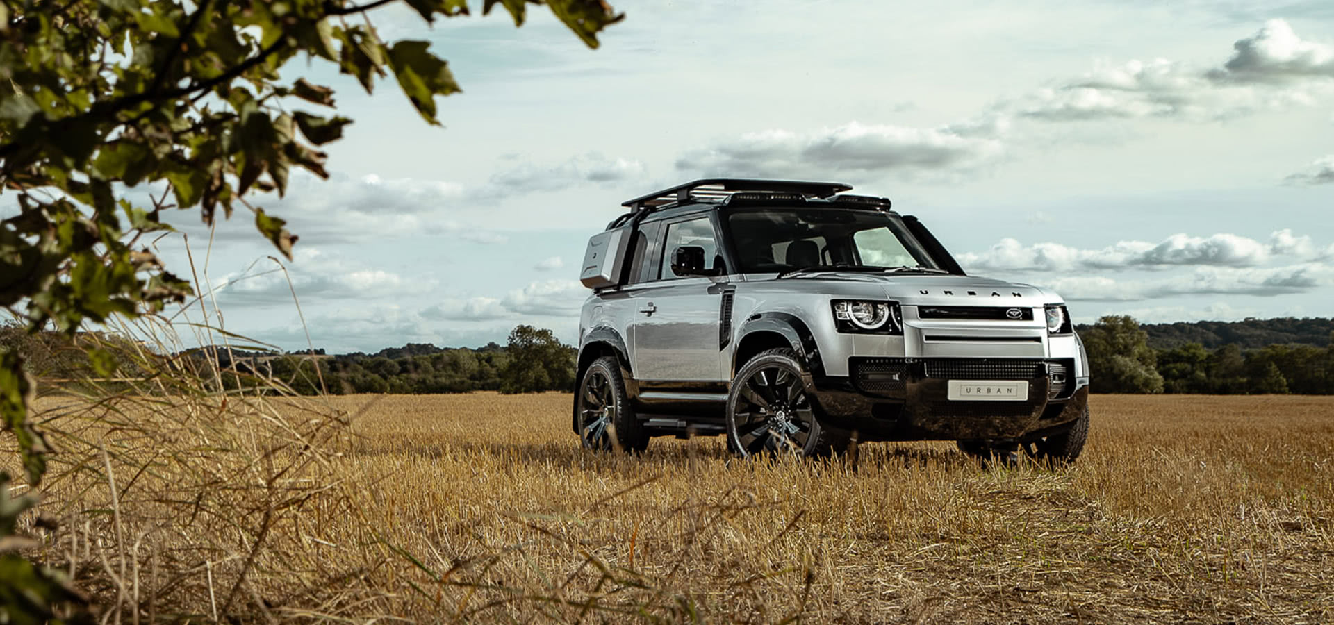 Land Rover Defender 