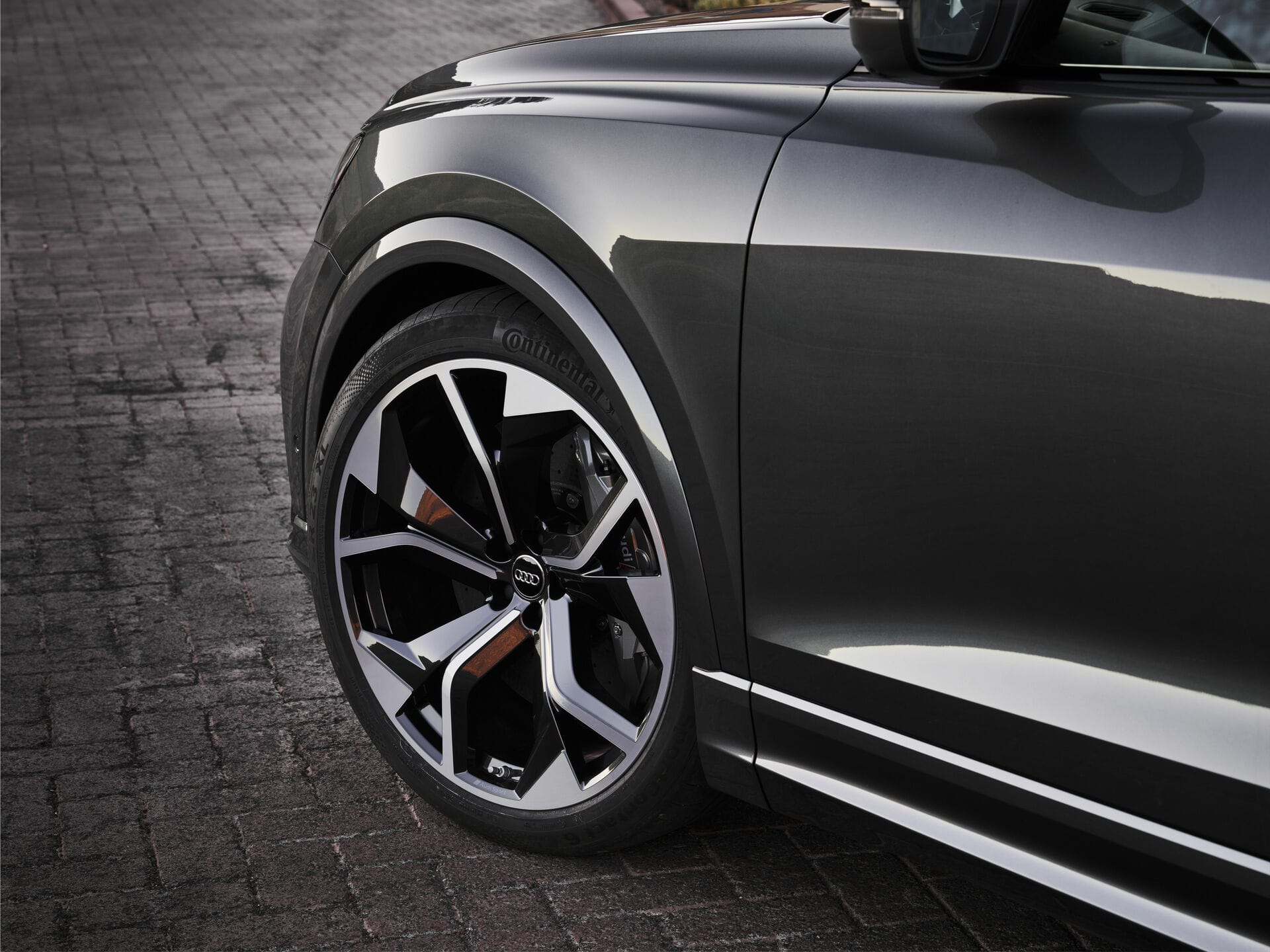 SuperSUV: Audi RSQ8 2023 de relaxte krachtpatser 